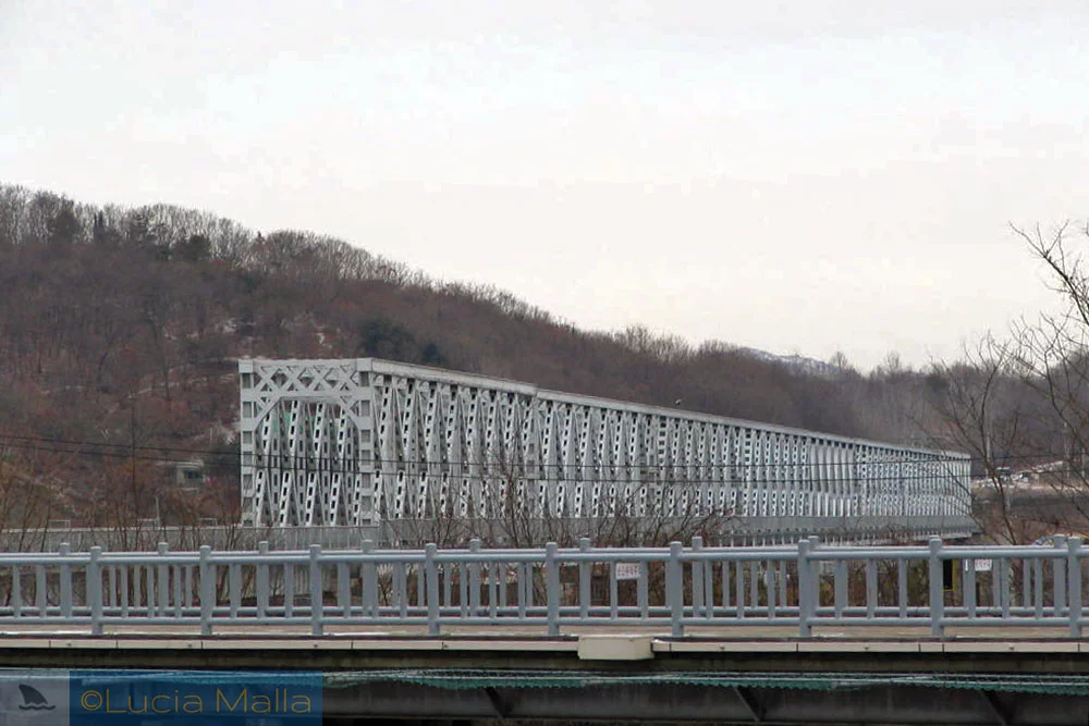 Ponte da Liberdade - fronteira entre Coréia do Sul e Coréia do Norte