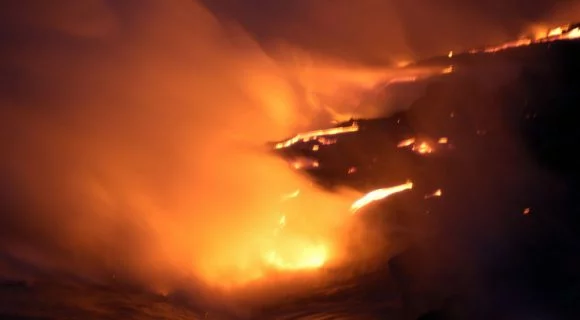 Os rios de fogo na trilha do Kilauea