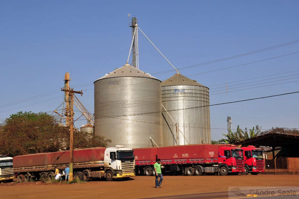 De São Paulo a Bonito - silo em Maracaju