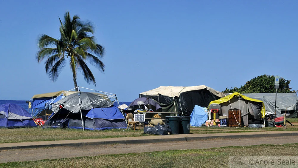Acampamento de sem-teto - Havaí