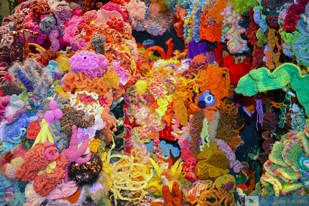 Recife de coral de crochê e tricô
