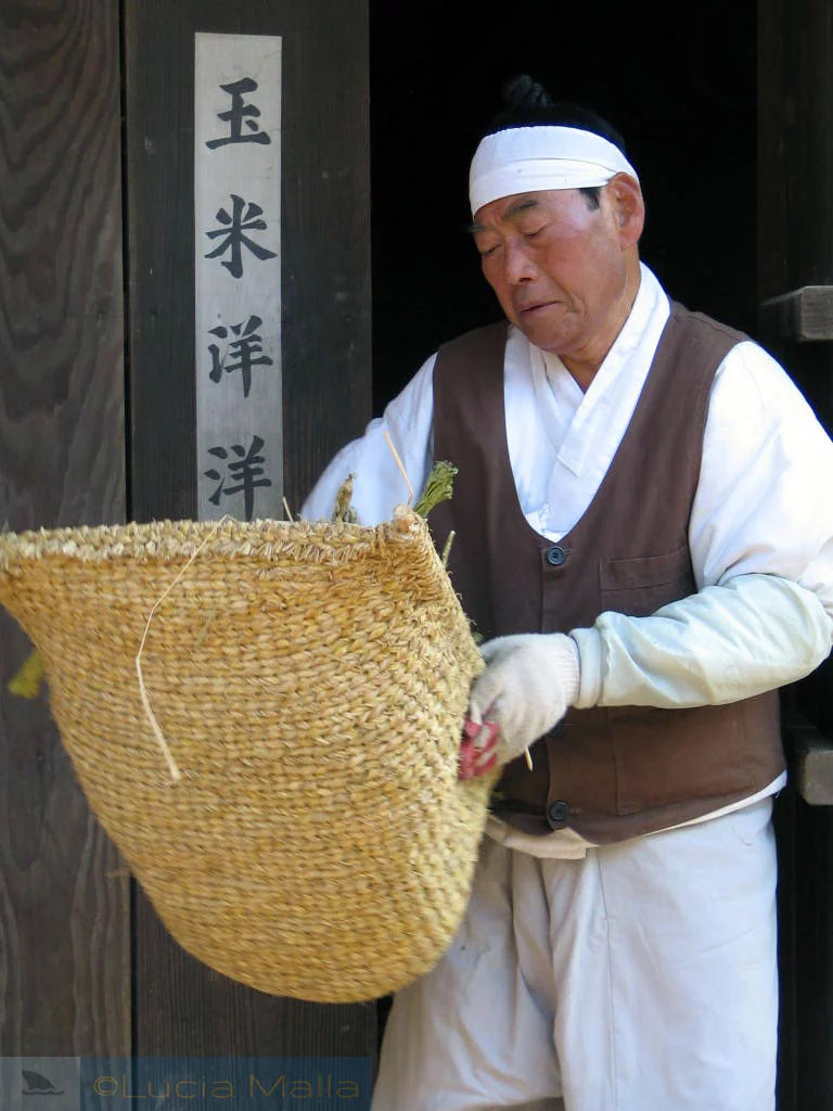 Coreano em traje típico - vida cotidiana tradicional - Passeio pelo Korean Folk Village - Coréia do Sul