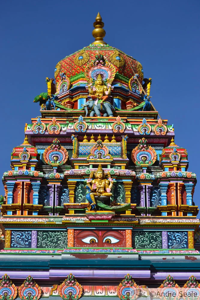 Detalhe da torre - Templo hindu de Sri Siva Subramaniya Swami - Nadi - Fiji