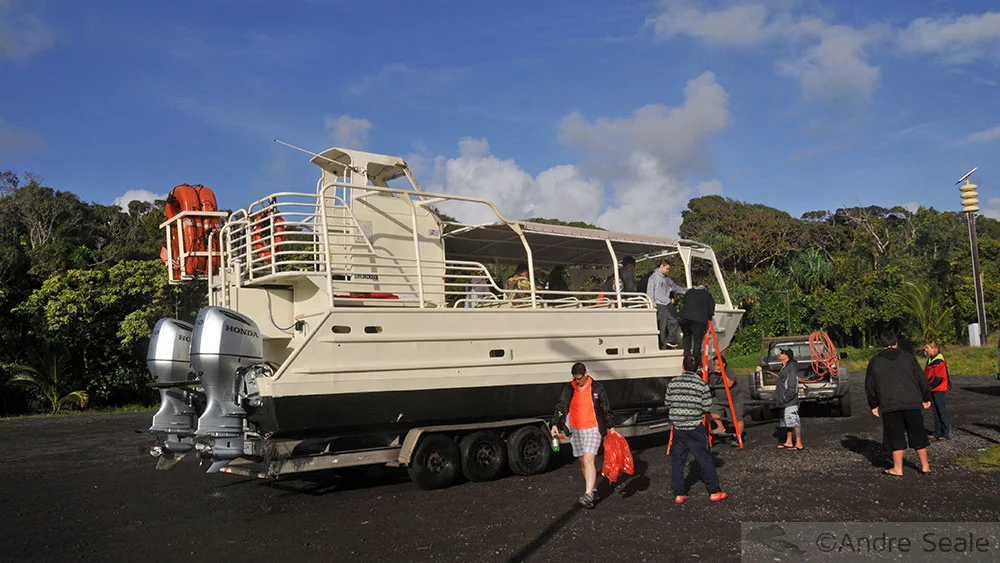 Barco para ver a lava