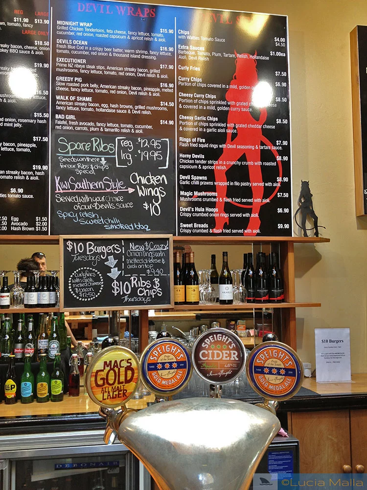 Roteiro Invercargill - Devil's Burger - Rock 