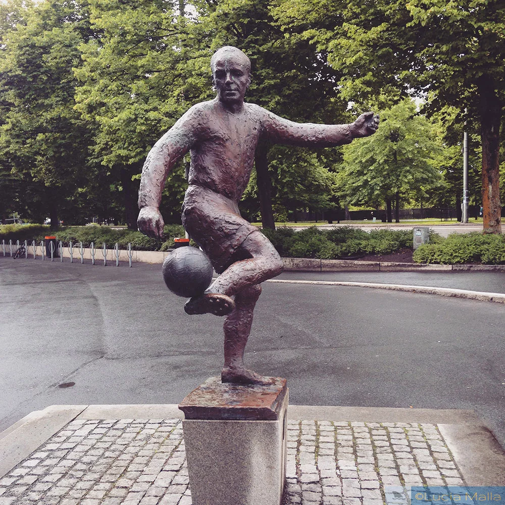 Estátua no Ullevi - Roteiro em Gotemburgo