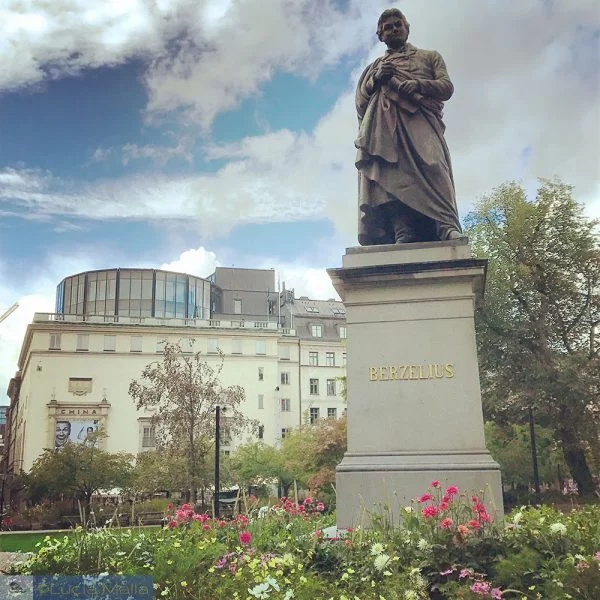 Nos passos de Berzelius e do Nobel em Estocolmo - Estátua de Berzelius