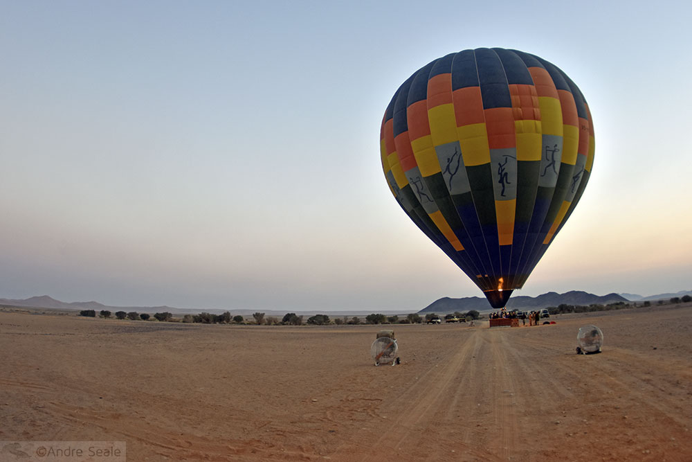 Passeio de balão na Namíbia