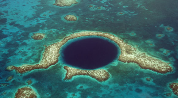Como visitar o Great Blue Hole de Belize